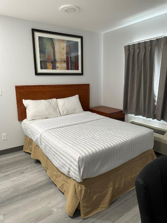 Ramshorn Motel Lumby Bagian luar foto